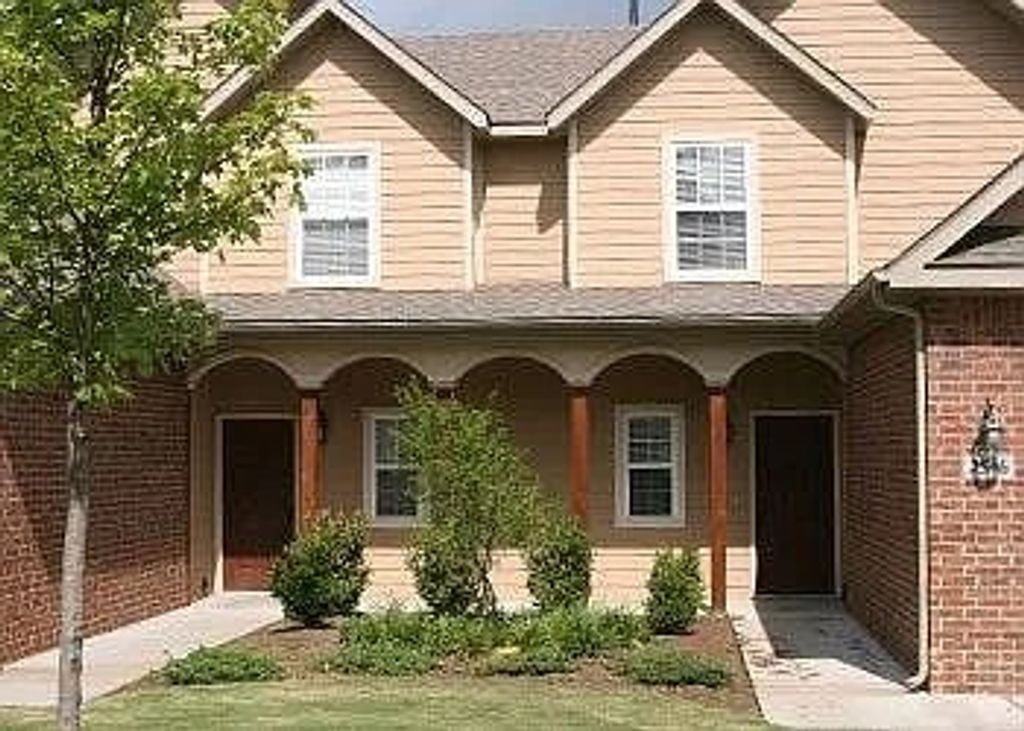 2546 N Oakland Zion Road, Fayetteville, AR 72703