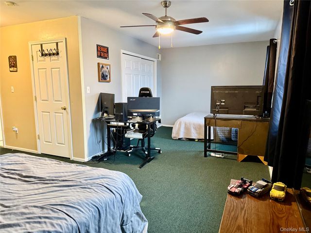 99 Boniface Drive 7B, Pine Bush, NY 12566