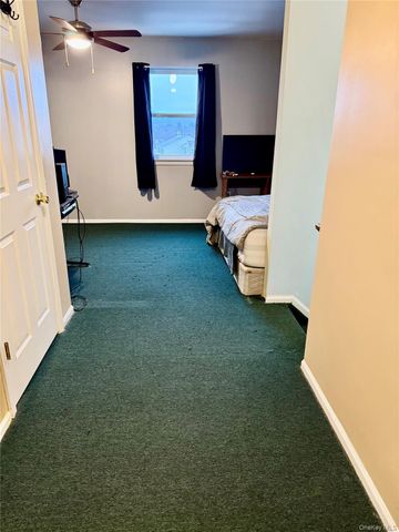 99 Boniface Drive 7B, Pine Bush, NY 12566