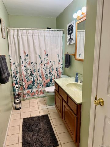 99 Boniface Drive 7B, Pine Bush, NY 12566