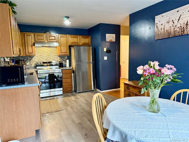 99 Boniface Drive 7B, Pine Bush, NY 12566