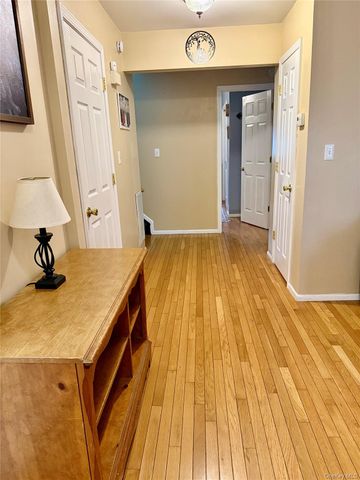 99 Boniface Drive 7B, Pine Bush, NY 12566