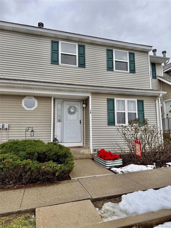 99 Boniface Drive 7B, Pine Bush, NY 12566