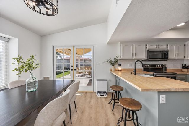 709 Reed Street, Bakersfield, CA 93314