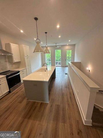 988 Bibbs Circle NW 31, Atlanta, GA 30318