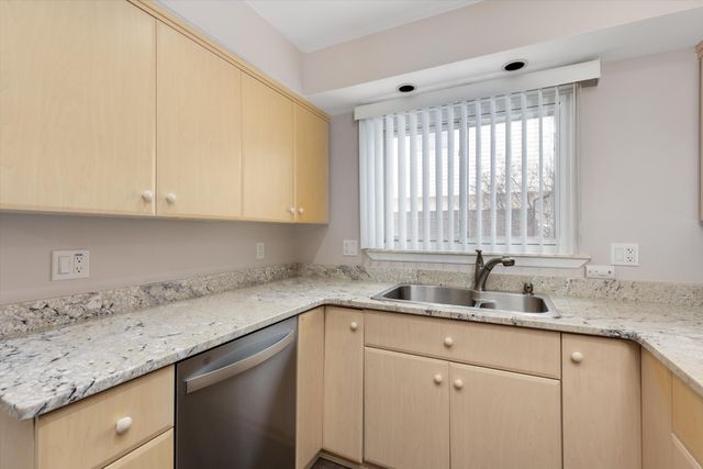 37177 Bristol Street, Livonia, MI 48154