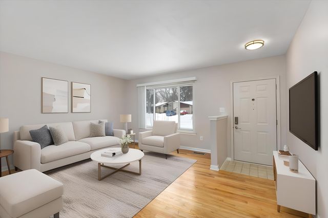 37177 Bristol Street, Livonia, MI 48154