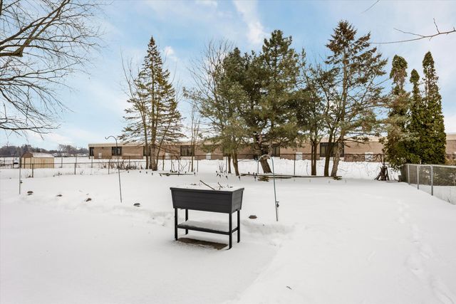 37177 Bristol Street, Livonia, MI 48154