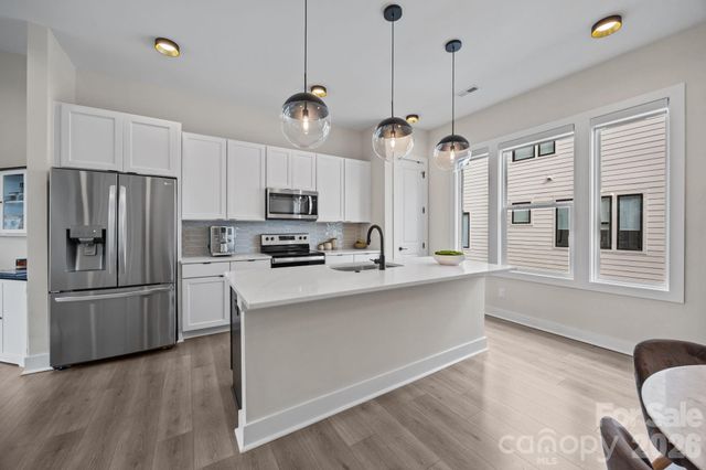 513 Strong Avenue, Charlotte, NC 28205