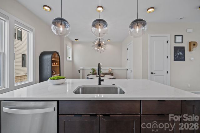 513 Strong Avenue, Charlotte, NC 28205