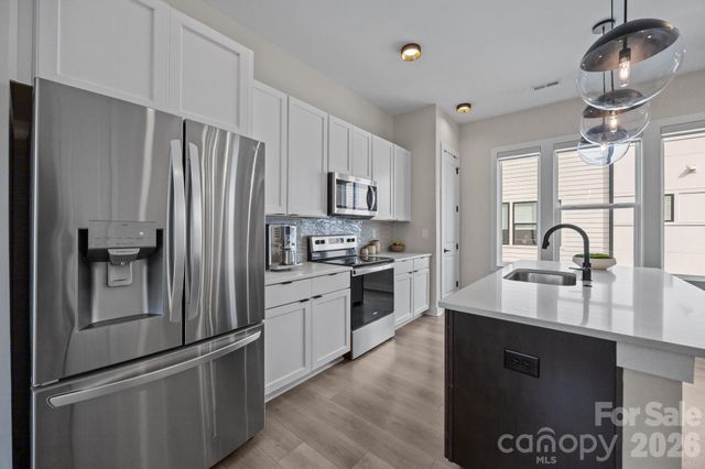 513 Strong Avenue, Charlotte, NC 28205