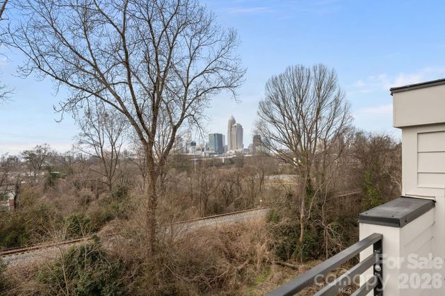 513 Strong Avenue, Charlotte, NC 28205