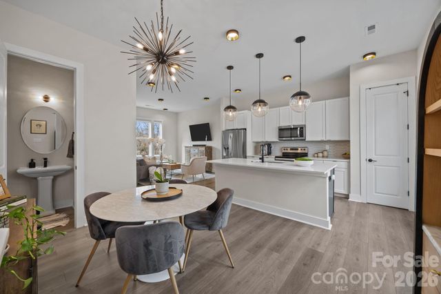 513 Strong Avenue, Charlotte, NC 28205