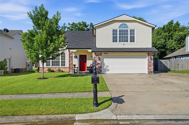 8906 N 124th East Avenue, Owasso, OK 74055