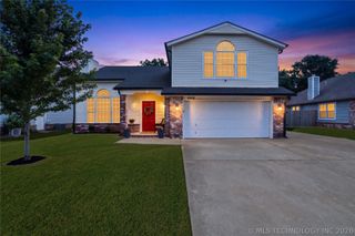 8906 N 124th East Avenue, Owasso, OK 74055