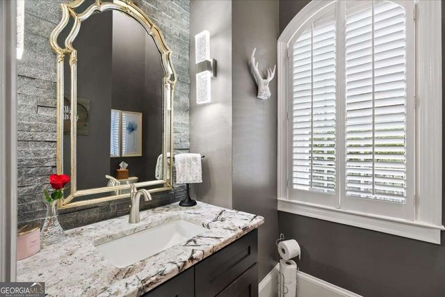 2606 Brookhaven Chase Lane NE, Atlanta, GA 30319