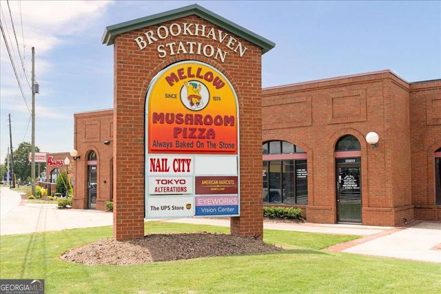 2606 Brookhaven Chase Lane NE, Atlanta, GA 30319