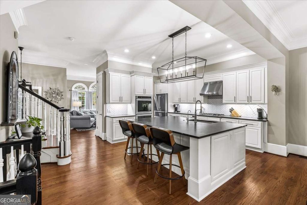 2606 Brookhaven Chase Lane NE, Atlanta, GA 30319