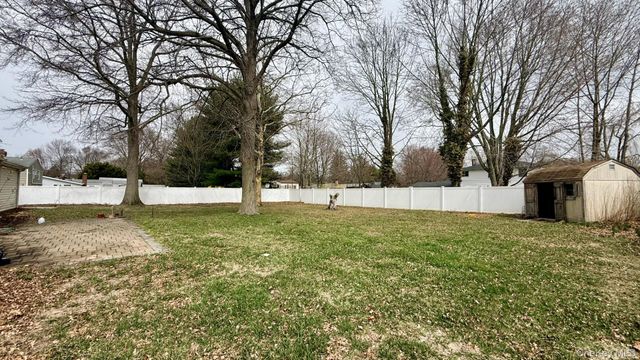 39 University Heights Drive, Stony Brook, NY 11790