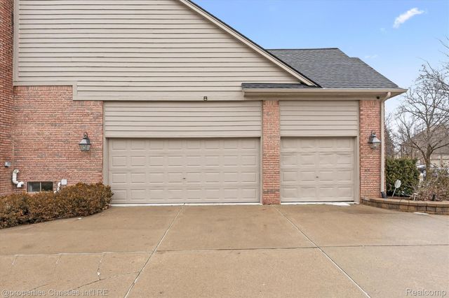 22165 Chase Drive, Novi, MI 48375