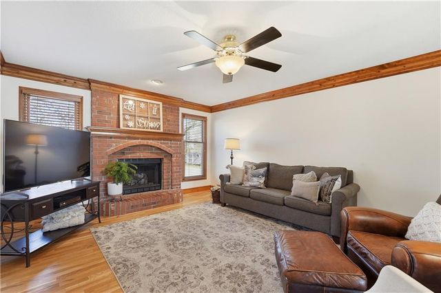 18906 E 34th Terrace S, Independence, MO 64057