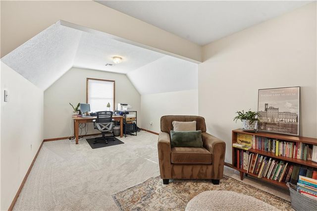 18906 E 34th Terrace S, Independence, MO 64057