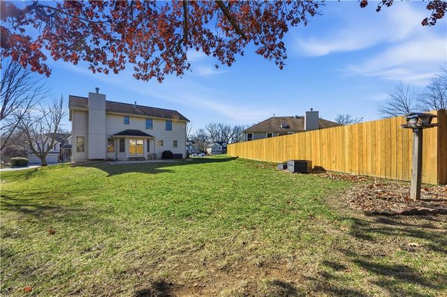 18906 E 34th Terrace S, Independence, MO 64057