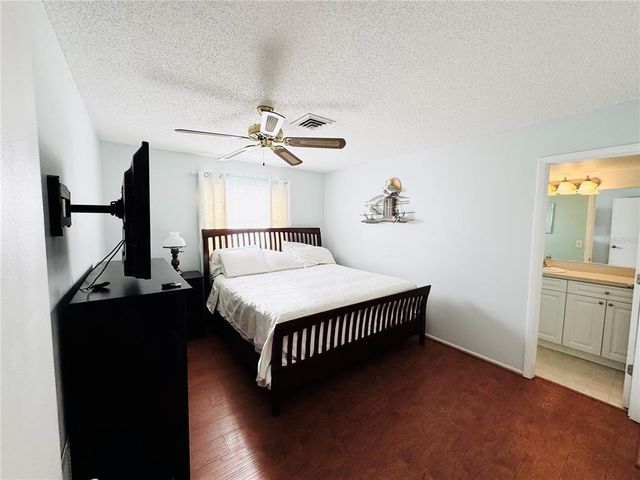 9031 HILOLO LANE, Venice, FL 34293