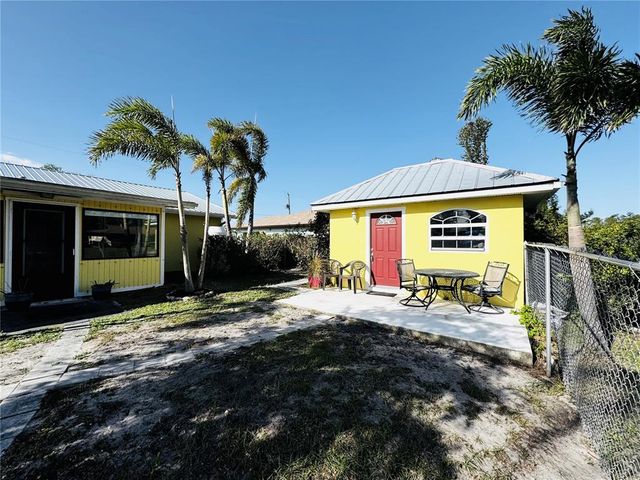 9031 HILOLO LANE, Venice, FL 34293