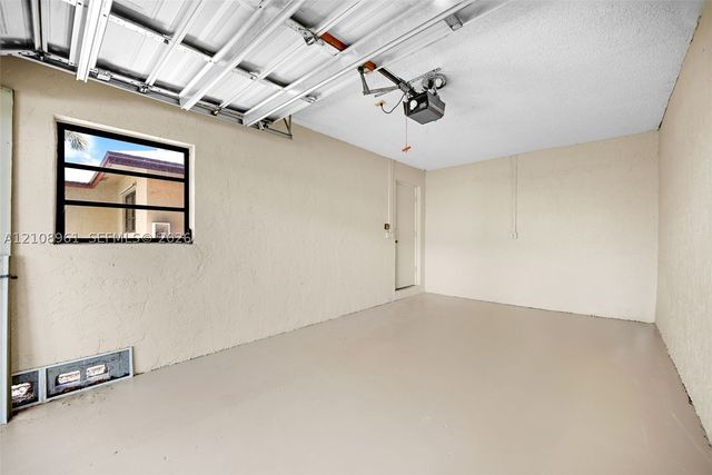 1750 NE 39th Ct 803, Pompano Beach, FL 33064