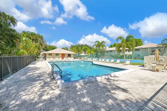 1750 NE 39th Ct 803, Pompano Beach, FL 33064
