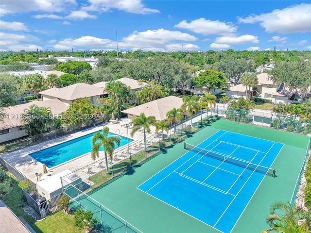 1750 NE 39th Ct 803, Pompano Beach, FL 33064