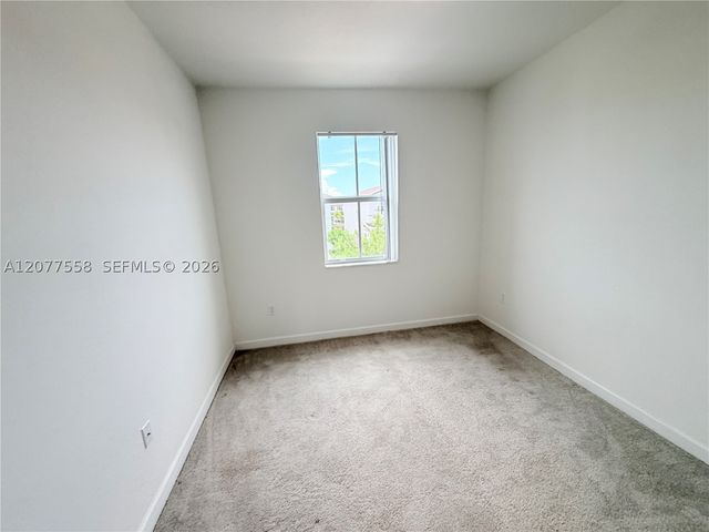 2405 NW 131st Cir, Miami, FL 33167