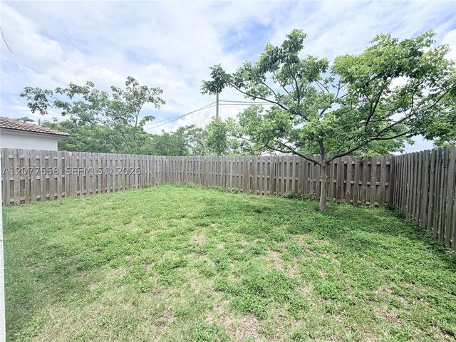 2405 NW 131st Cir, Miami, FL 33167