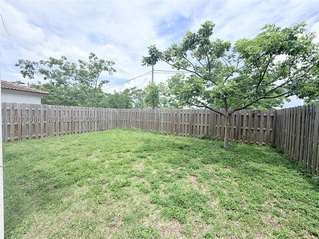 2405 NW 131st Cir, Miami, FL 33167