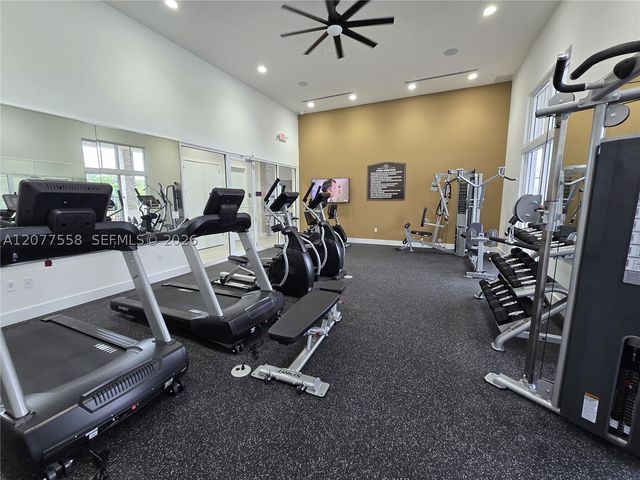 2405 NW 131st Cir, Miami, FL 33167