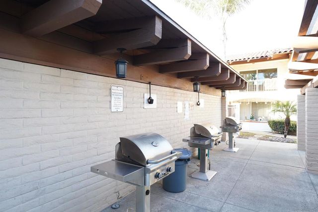 6069 Rancho Mission Rd 201, San Diego, CA 92108