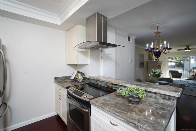 6069 Rancho Mission Rd 201, San Diego, CA 92108