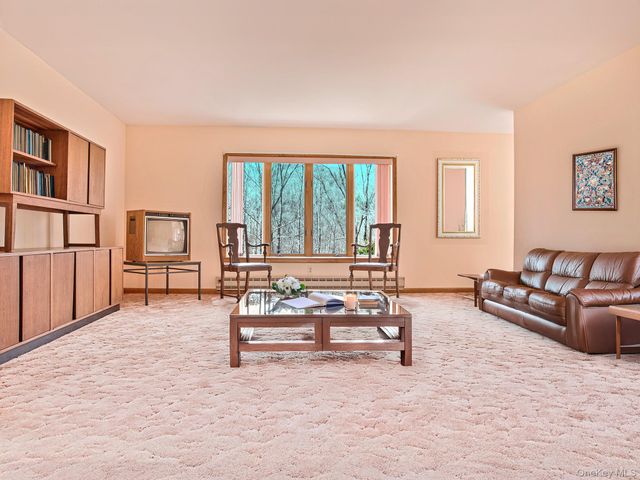 2182 Old Road 17, Roscoe, NY 12776