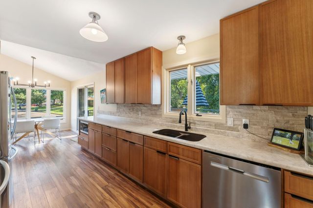 4544 Perry Avenue N, Robbinsdale, MN 55422