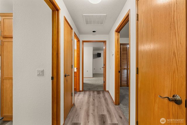 2808 Colonial Drive, Centralia, WA 98531