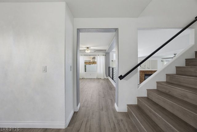 7424 Alcove Glen Court, Las Vegas, NV 89129