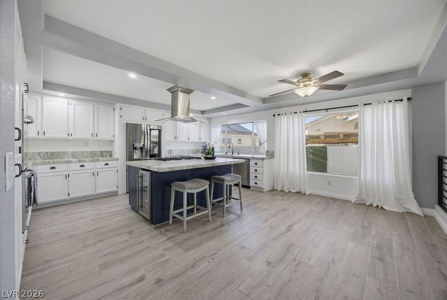 7424 Alcove Glen Court, Las Vegas, NV 89129