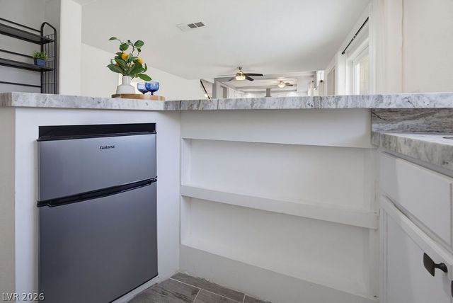 7424 Alcove Glen Court, Las Vegas, NV 89129