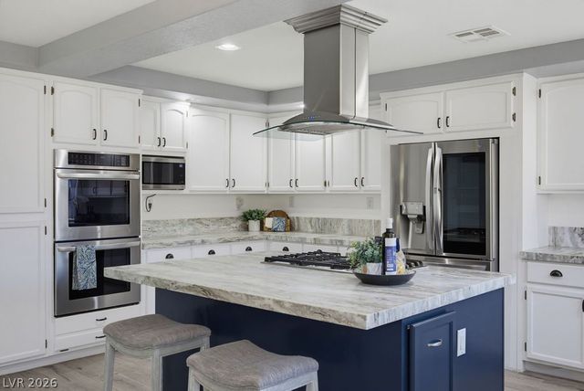 7424 Alcove Glen Court, Las Vegas, NV 89129