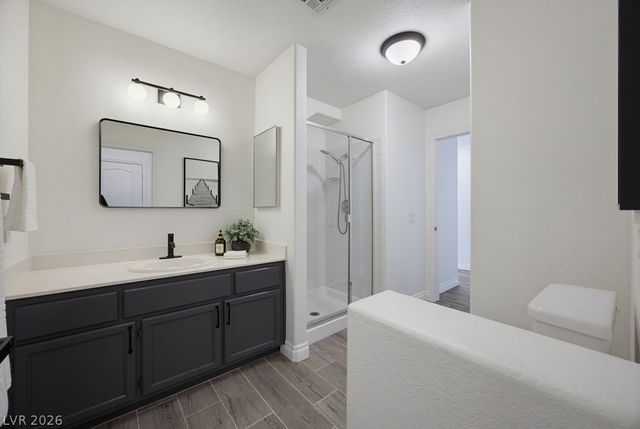 7424 Alcove Glen Court, Las Vegas, NV 89129
