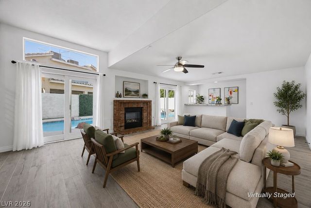 7424 Alcove Glen Court, Las Vegas, NV 89129