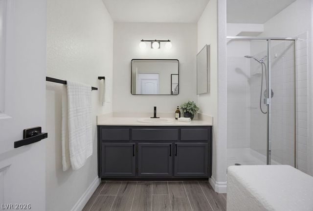 7424 Alcove Glen Court, Las Vegas, NV 89129