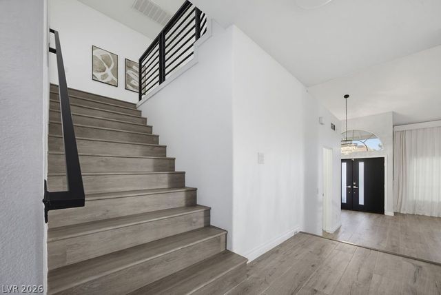 7424 Alcove Glen Court, Las Vegas, NV 89129