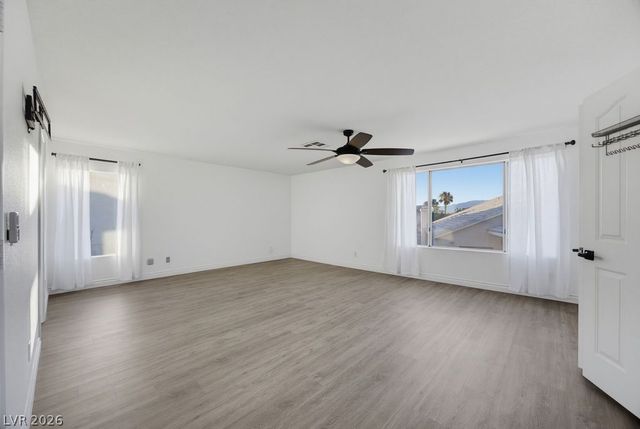 7424 Alcove Glen Court, Las Vegas, NV 89129
